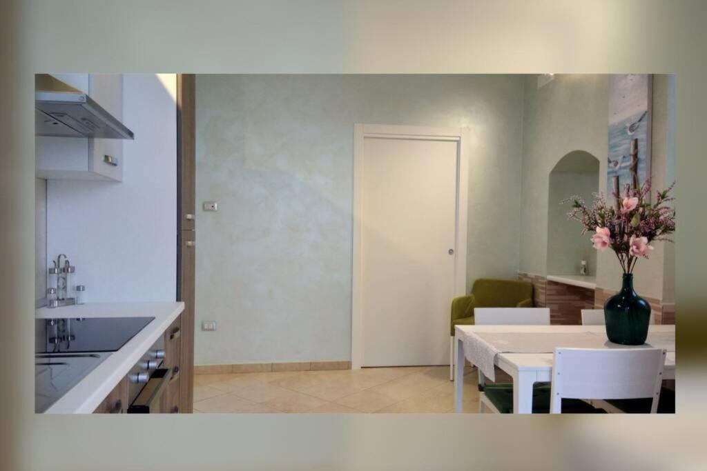 Domus Elegans In Centro Villa Manfredonia Eksteriør bilde