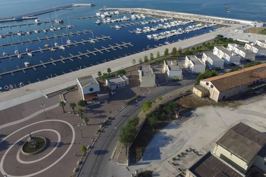 Domus Elegans In Centro Villa Manfredonia Eksteriør bilde